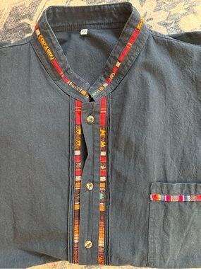 Vintage Men’s Size 46 Navy Short Sleeve Shirt Multicolor Woven Trim Boho Ethnic